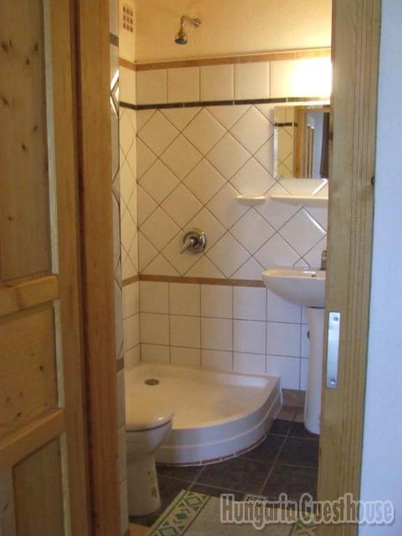 Hungaria Guesthouse Budapeszt Pokój zdjęcie